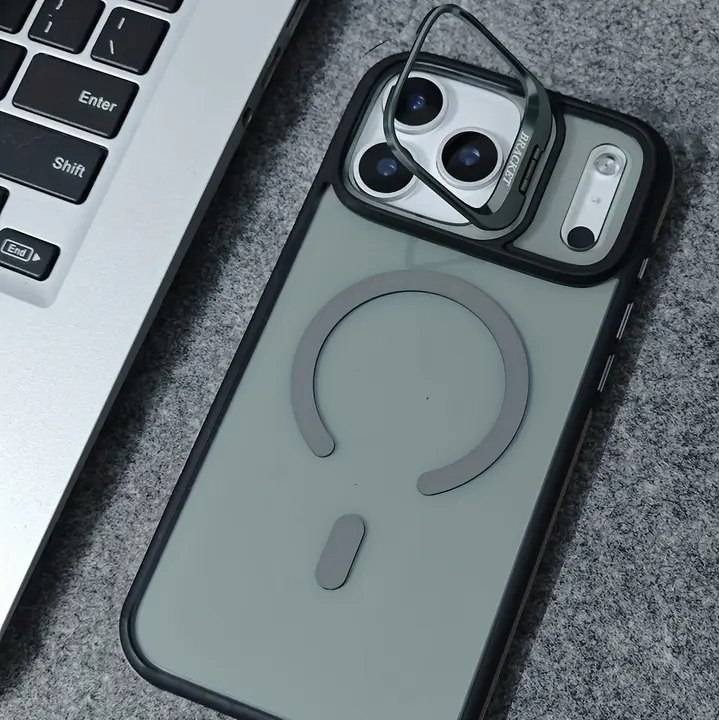قاب محافظ مگ سیف دار کیس پرو (CASE PRO) رنگ طوسی مناسب برای آیفون سری 17